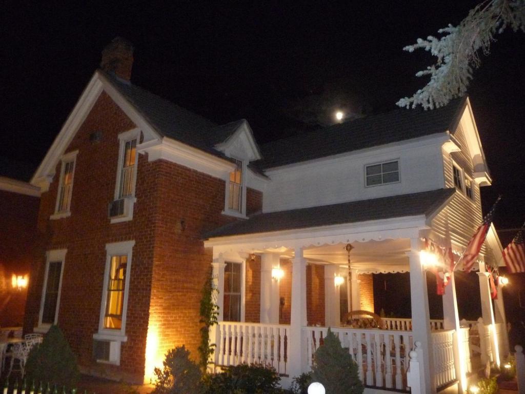 Heritage Inn Bed And Breakfast Snowflake Exteriör bild